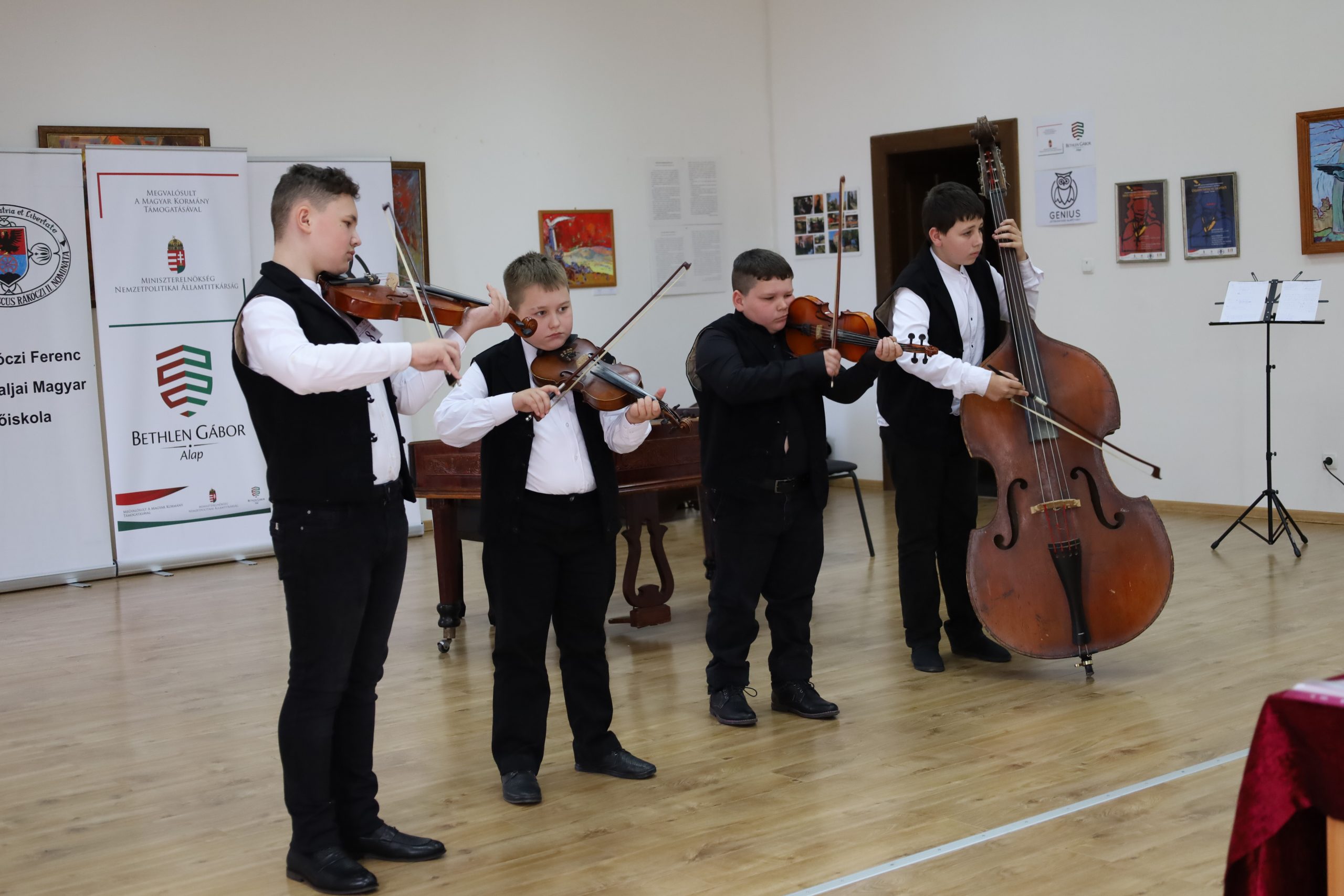 Fiatal tehetségek a magyar népzene szolgálatában – 11. alkalommal „szólt a fülemüle”