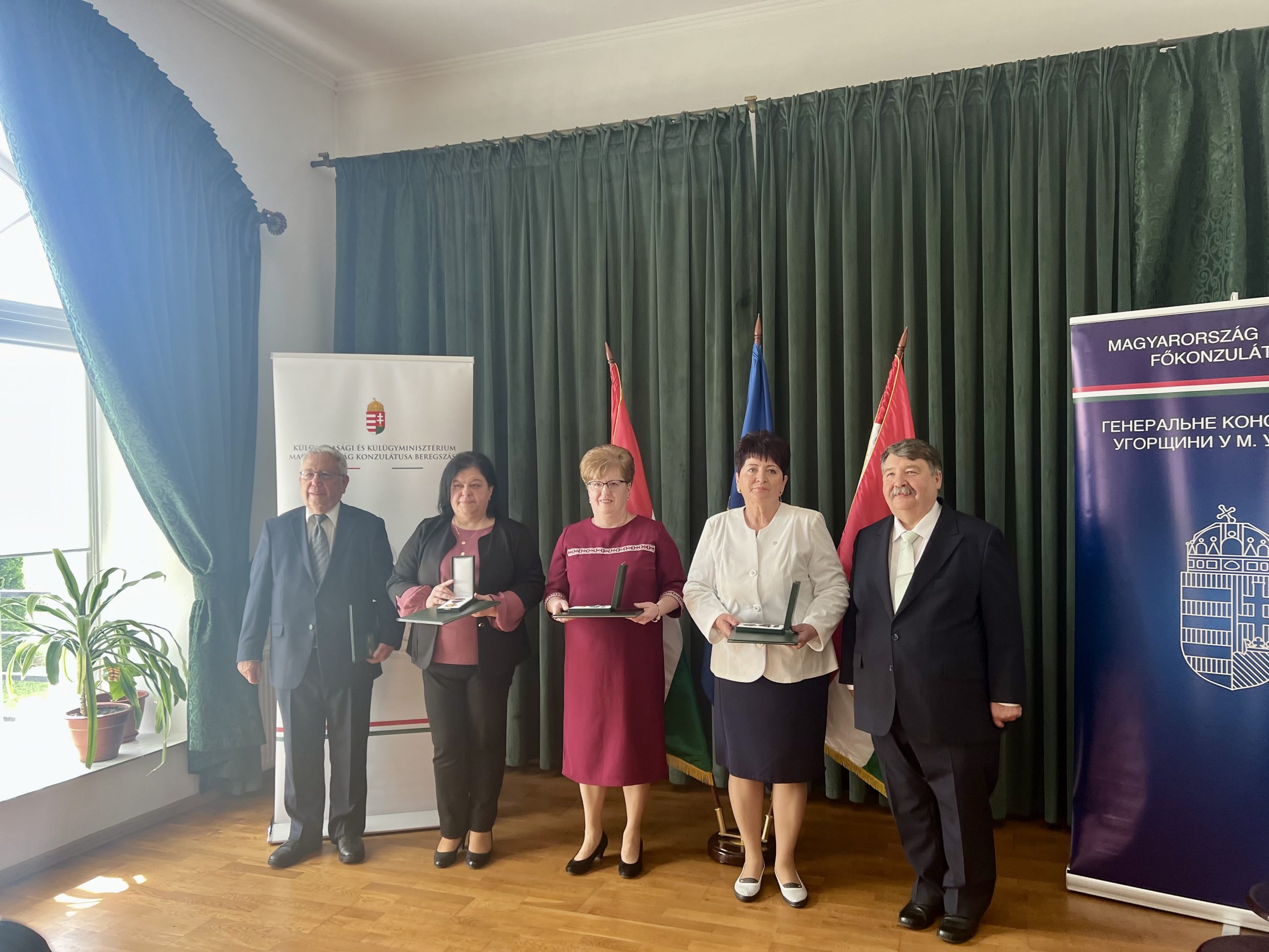 Magyar állami kitüntetéseket adtak át Beregszászban