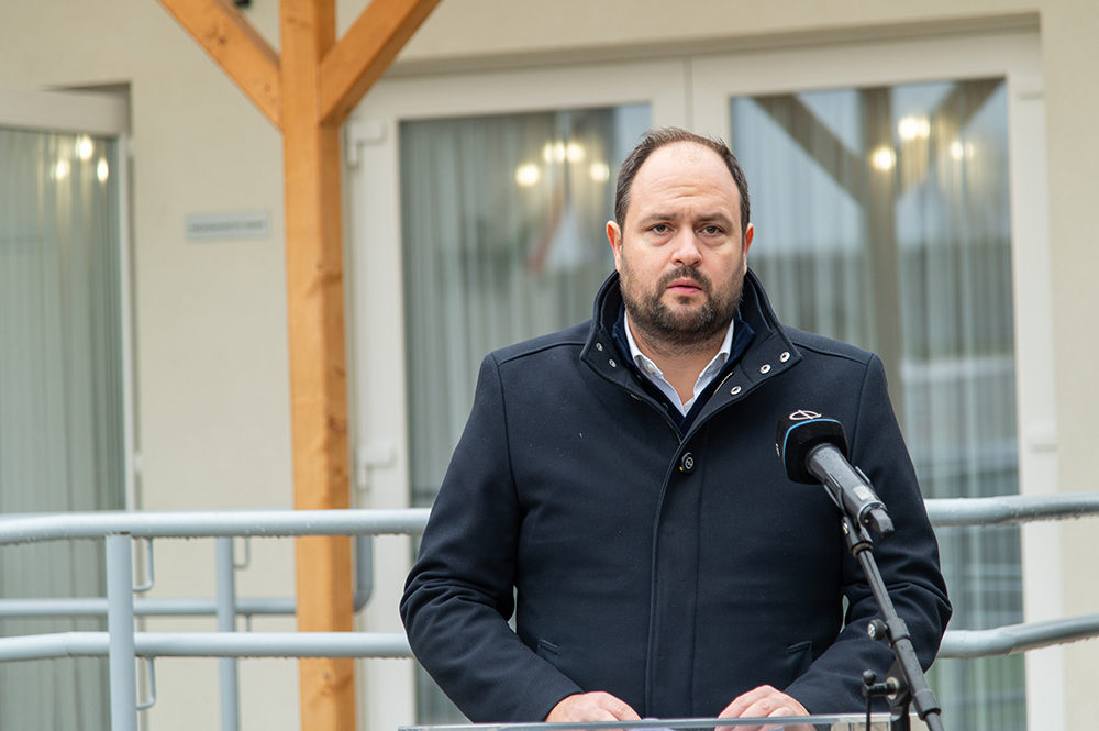 В Угорщині відкрили скульптури мукачівця і харків’янина