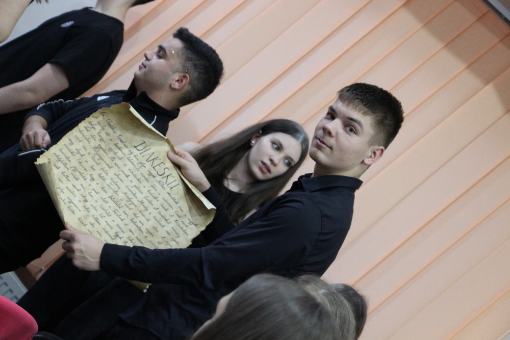 У Фаховому коледжі Закарпатського угорського університету відбулася посвята в студенти