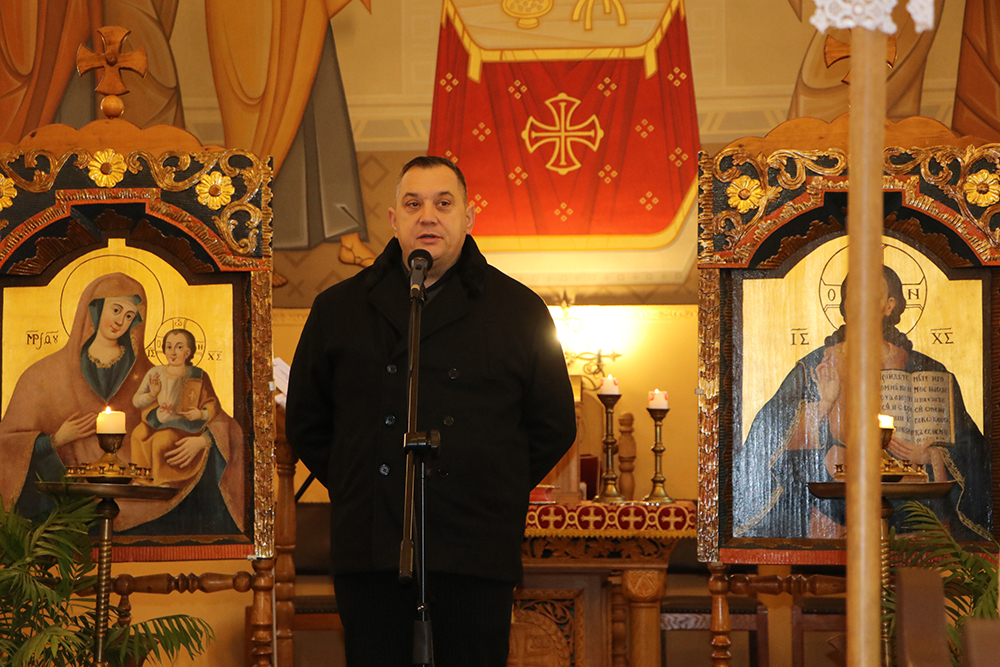 До пошкодженої греко-католицької церкви в Паладь-Комарівцях надійшла допомога з Угорщини