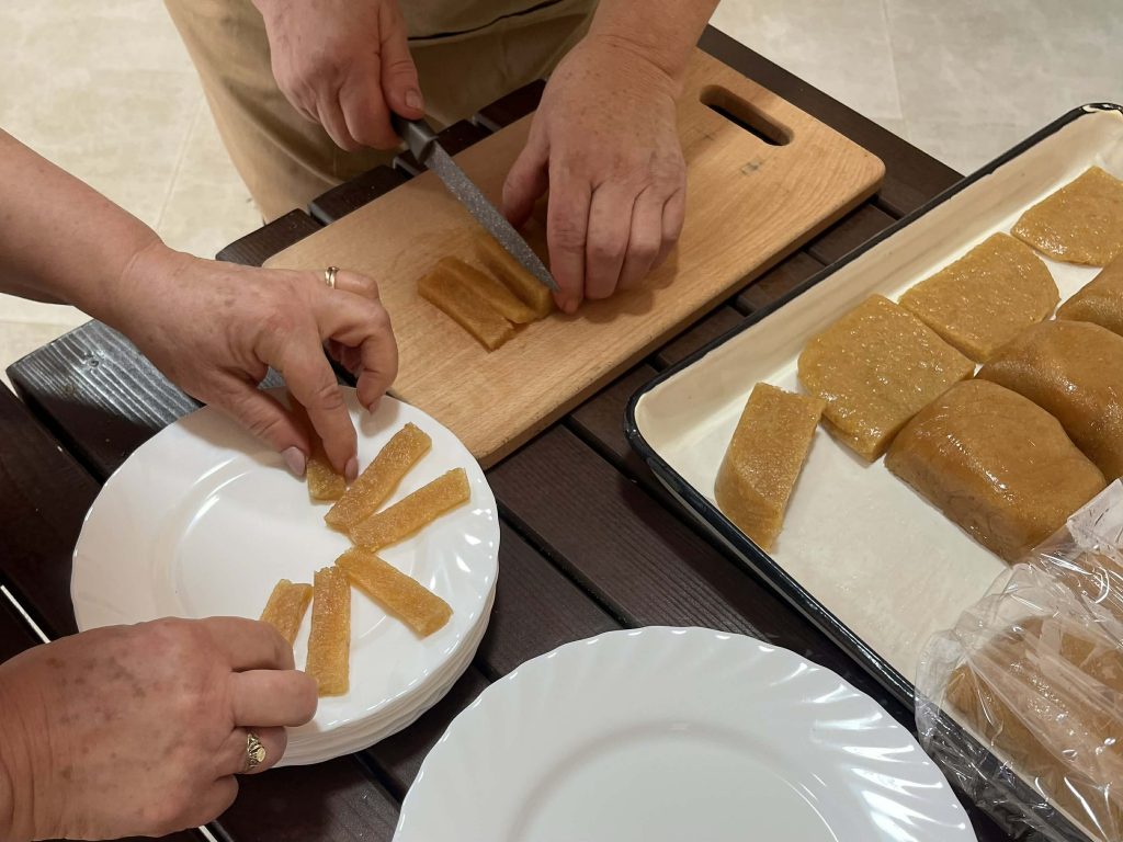 У Великій Доброні знову ожили традиції: готували, дегустували та святкували в межах проєкту «Смаки і традиції»
