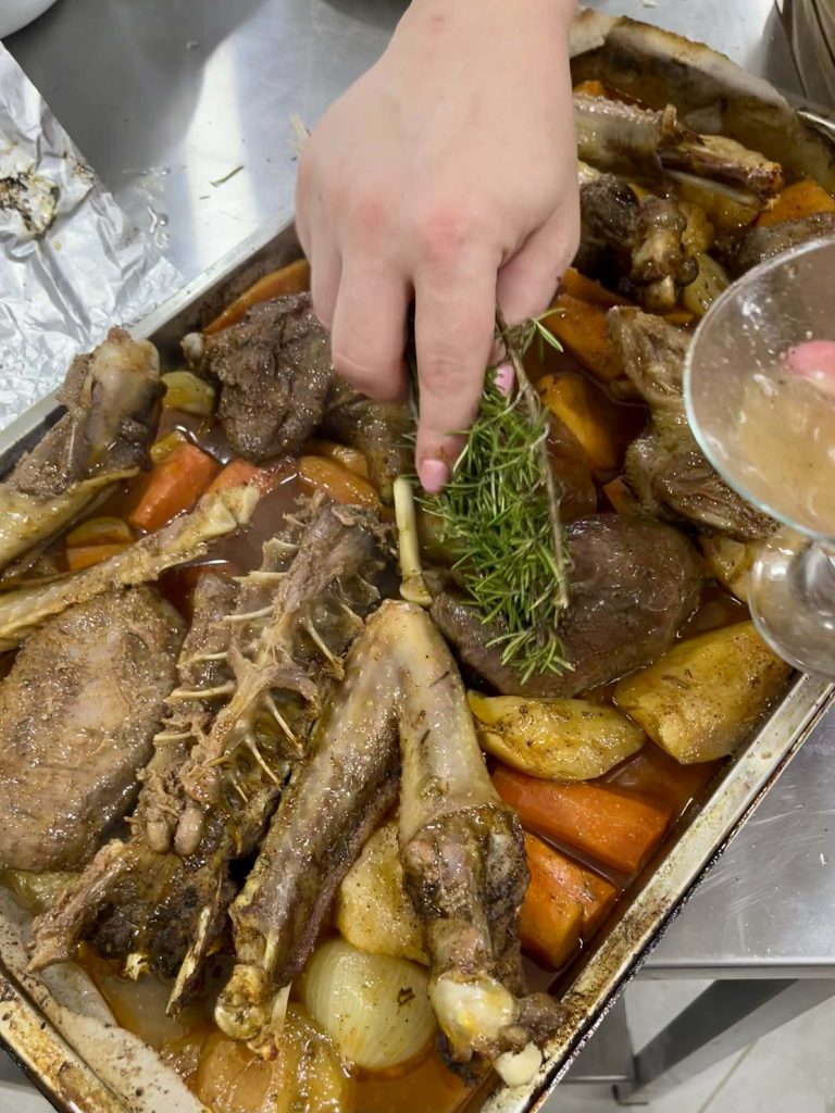 У Великій Доброні знову ожили традиції: готували, дегустували та святкували в межах проєкту «Смаки і традиції»